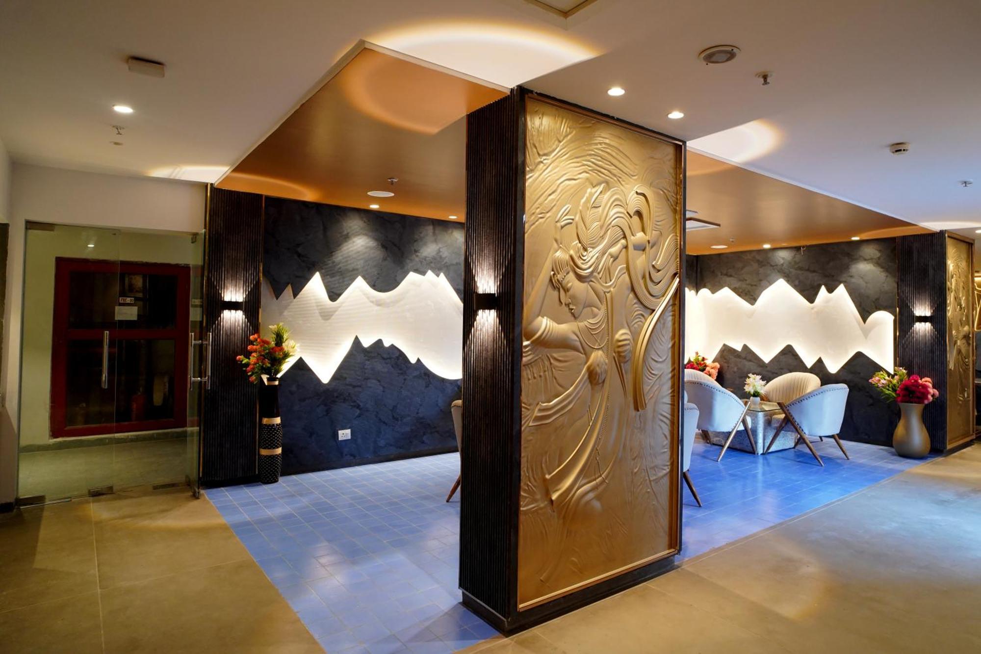 Hotel Sakura Gold Gurgaon Esterno foto